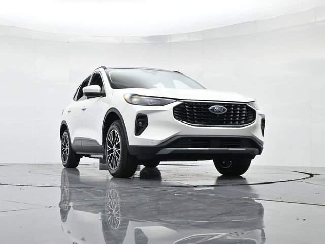 New 2026 Ford Escape SE w/ PHEV Premium Package FWD image 34