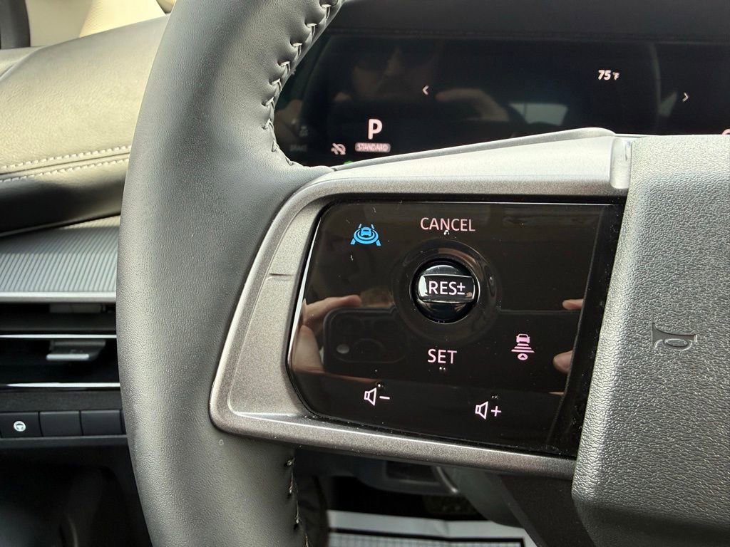 Used 2025 Nissan Murano SV AWD/4WD image 22
