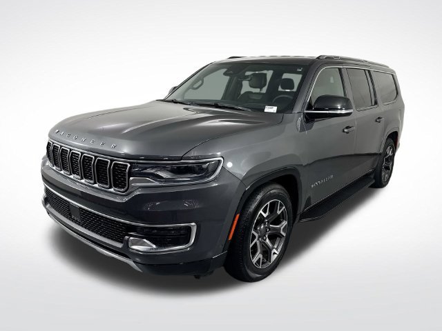 Used 2024 Jeep Wagoneer L Series III w/ Flexible Seating Group AWD/4WD image 24