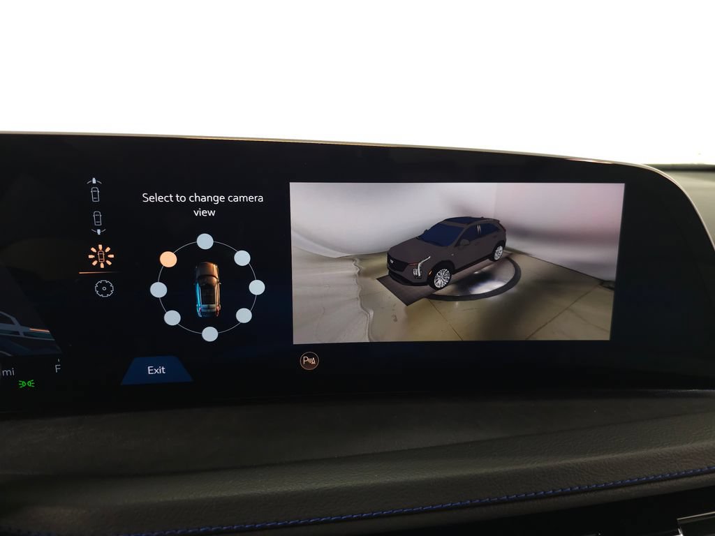 Used 2025 Cadillac XT4 Sport FWD image 31
