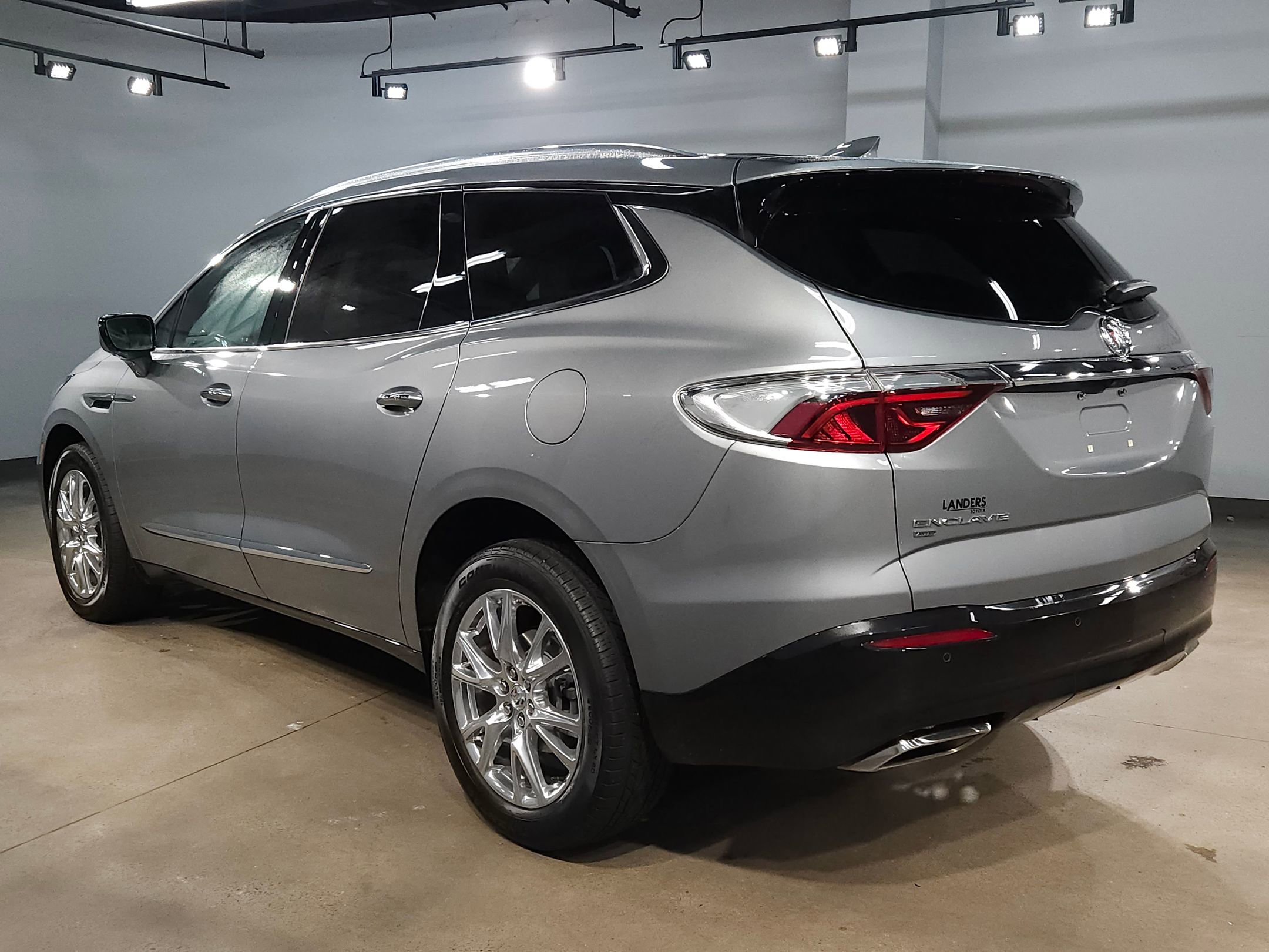 Used 2023 Buick Enclave Premium w/ Experience Buick Package image 5