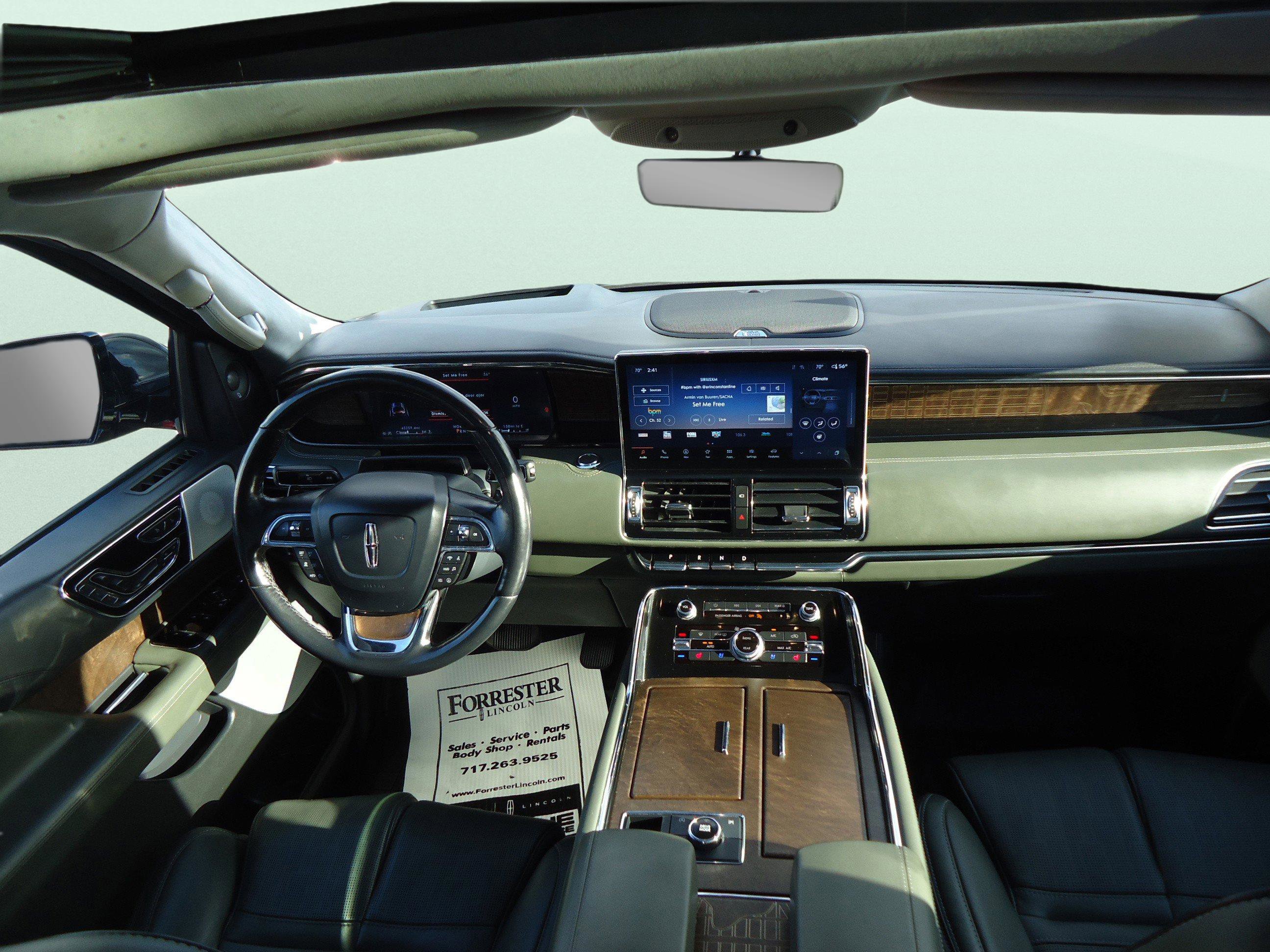 Used 2022 Lincoln Navigator L Black Label image 10