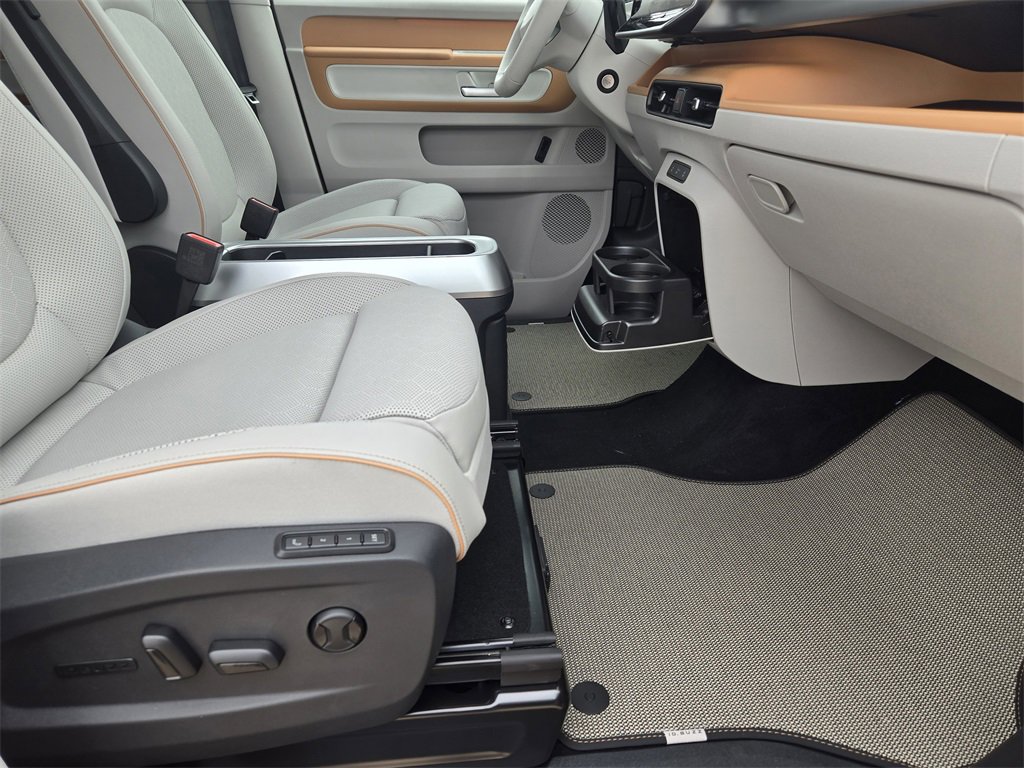 New 2025 Volkswagen ID. Buzz Pro S Plus image 10