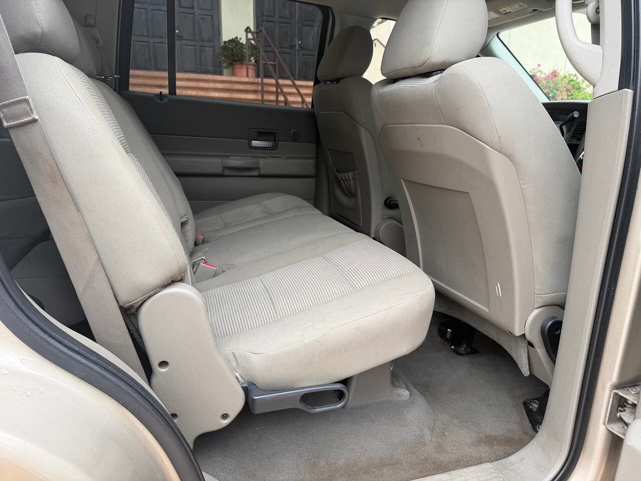 Used 2009 Dodge Durango SLT w/ Technology Group II image 15