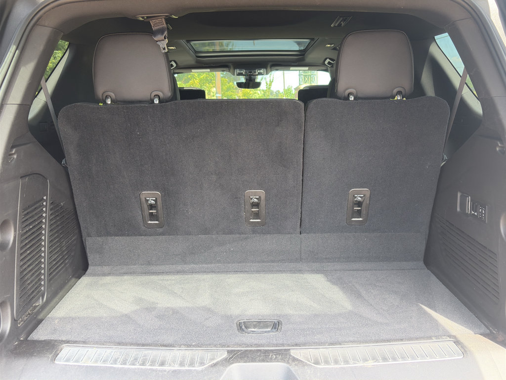 Used 2021 Chevrolet Tahoe High Country RWD image 36