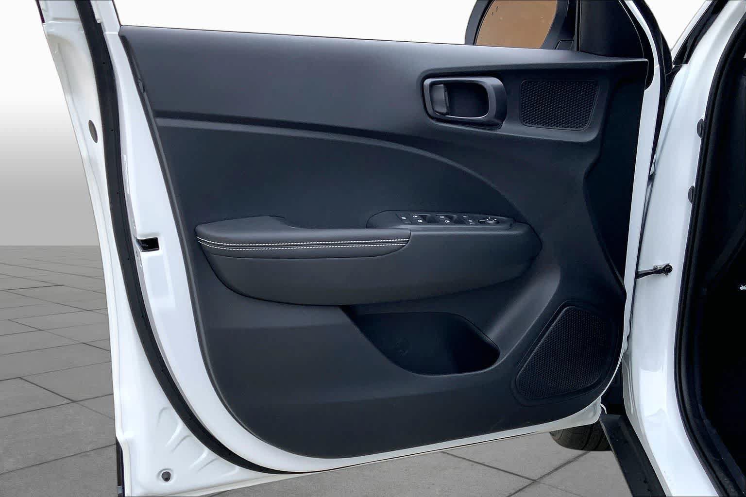 New 2026 Hyundai Venue SEL FWD image 10
