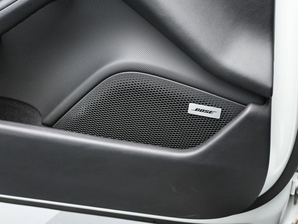Used 2021 Porsche Taycan 4S image 18