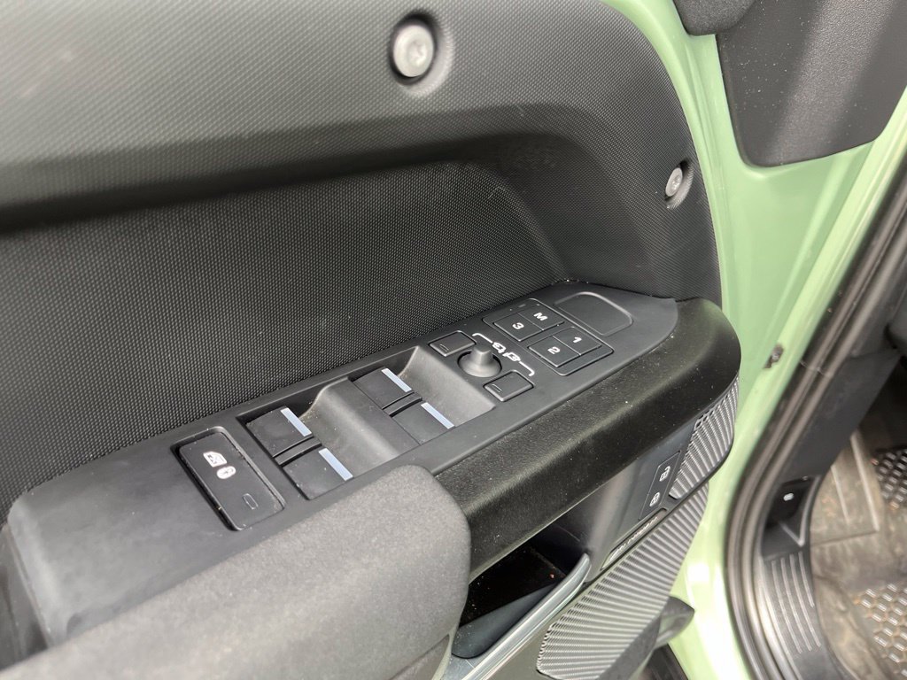 Used 2023 Land Rover Defender 110 75th Limited Edition AWD/4WD image 63