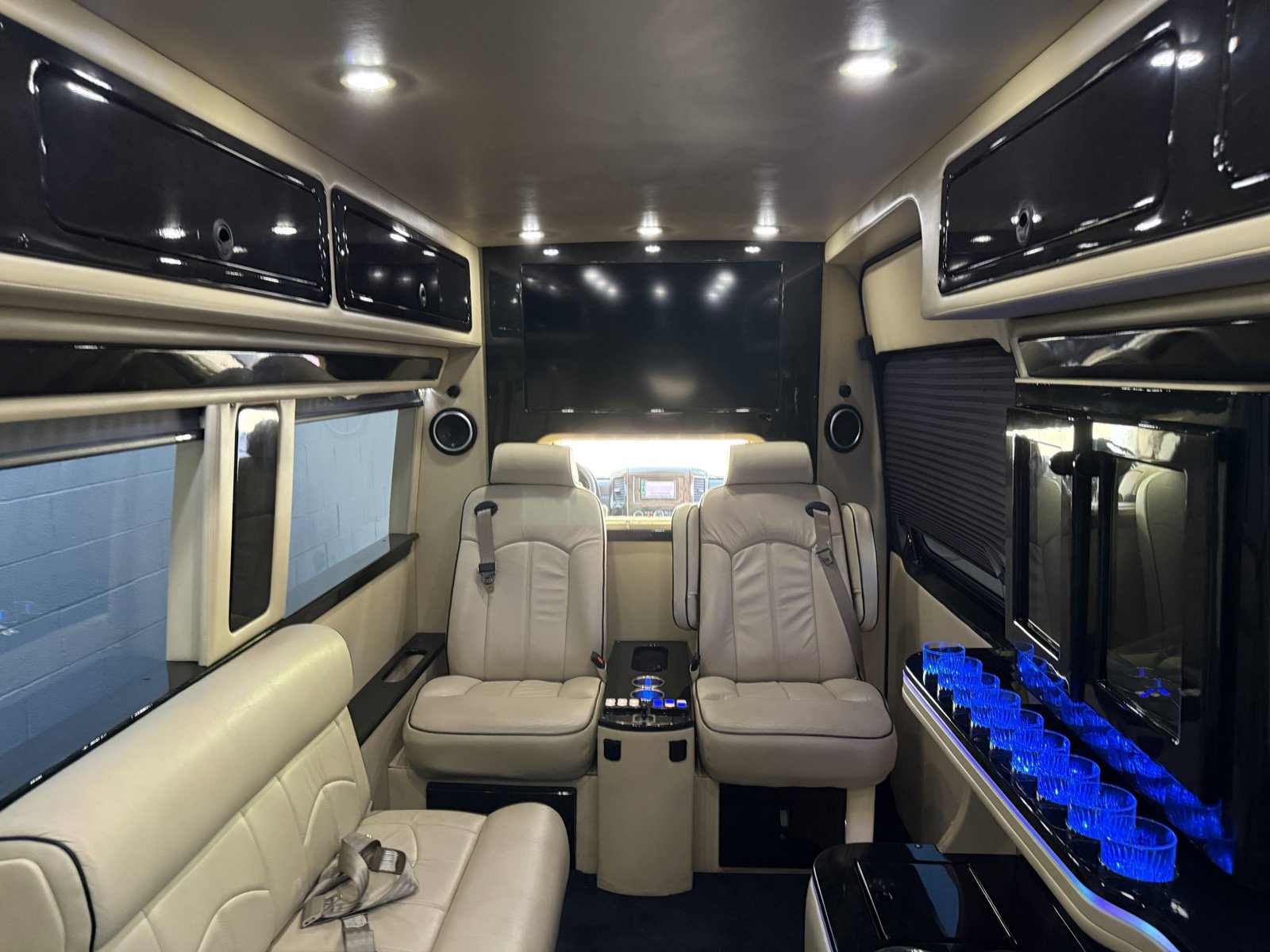 Used 2013 Mercedes-Benz Sprinter 2500 image 15
