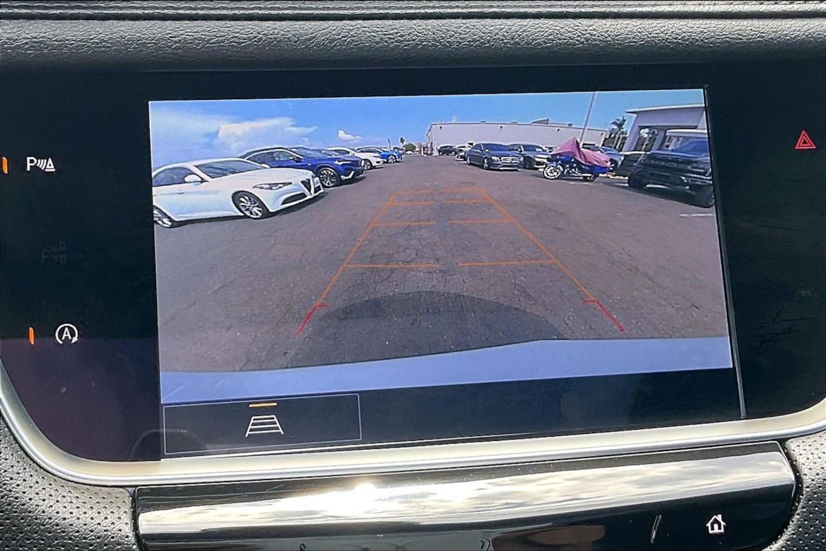 Used 2025 Cadillac XT5 Premium Luxury FWD image 19