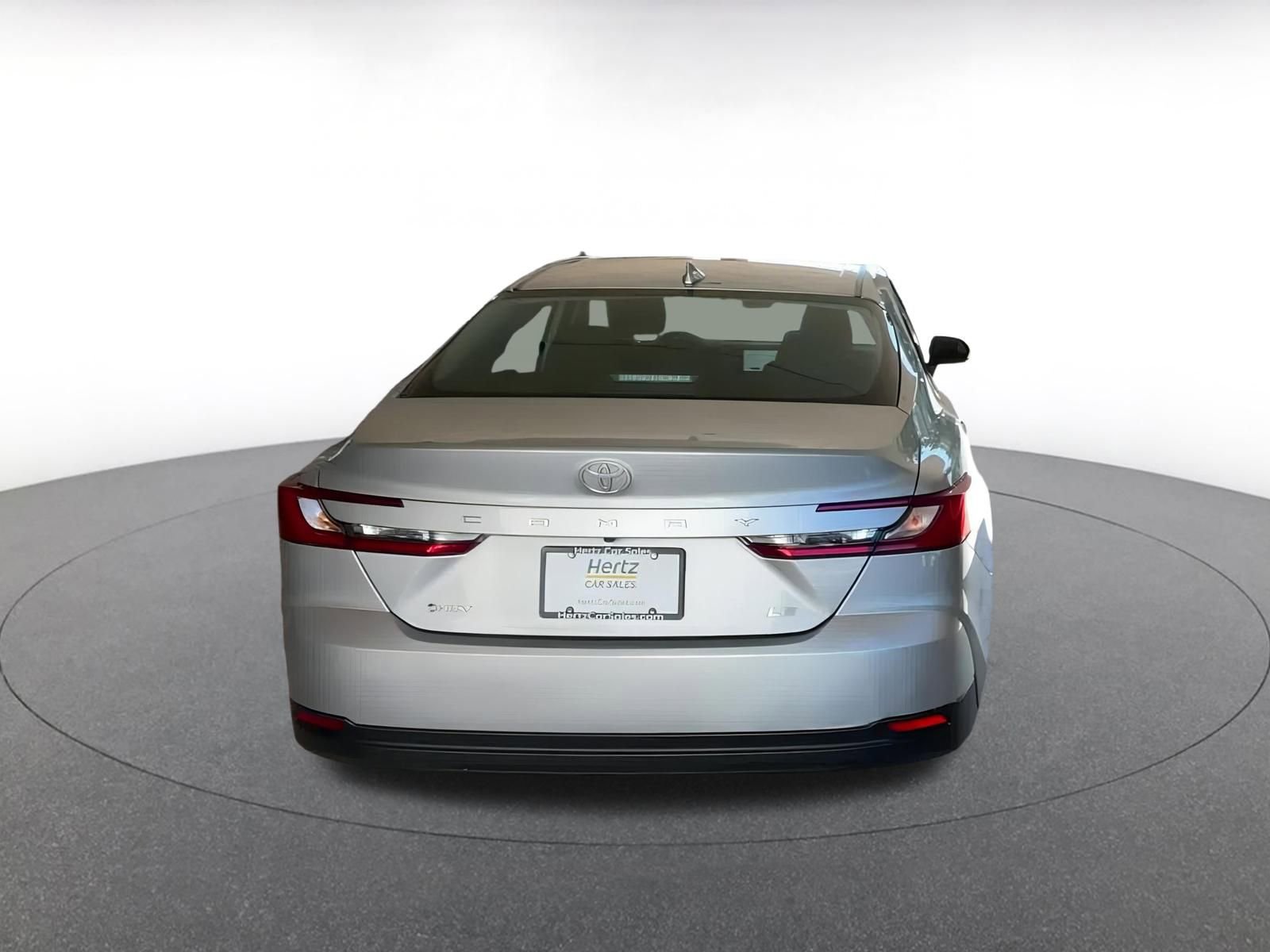 Used 2025 Toyota Camry LE image 12