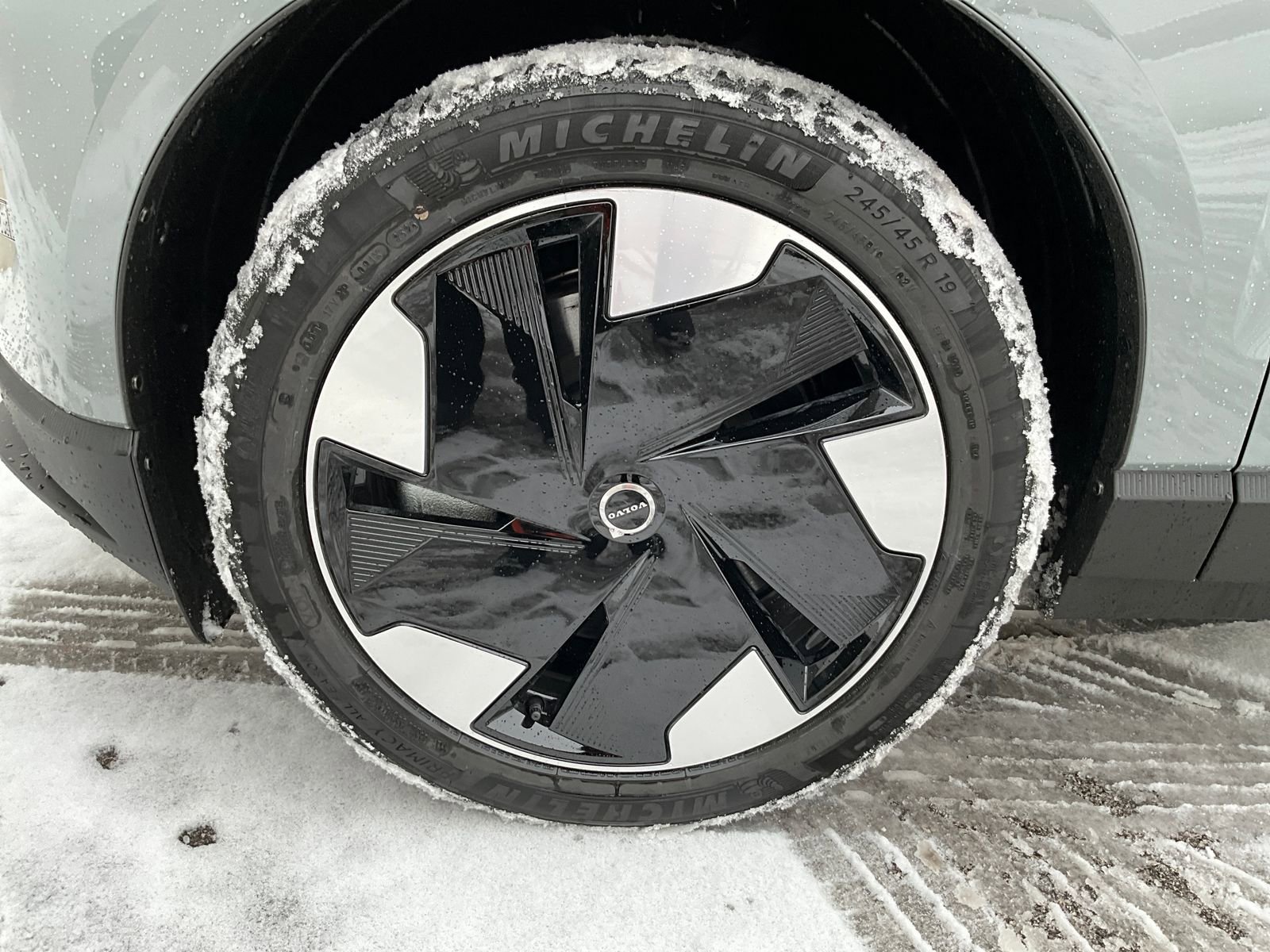 New 2026 Volvo EX30 Plus w/ Climate Package AWD/4WD image 30