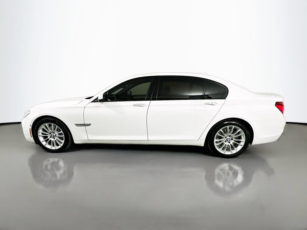 Used 2013 BMW 750Li RWD image 8