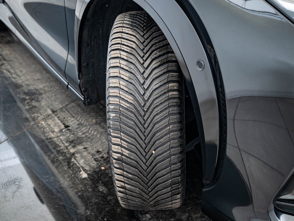 Certified 2023 Lexus RZ 450e Premium w/ Accessory Package (2T) image 40