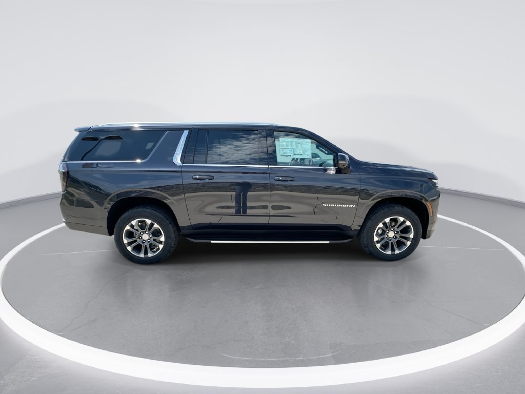 New 2026 Chevrolet Suburban LT w/ Comfort Package AWD/4WD image 9