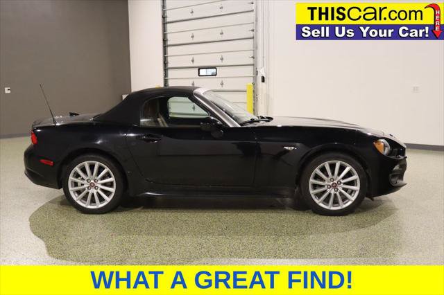 Used 2017 FIAT 124 Spider Lusso RWD image 9