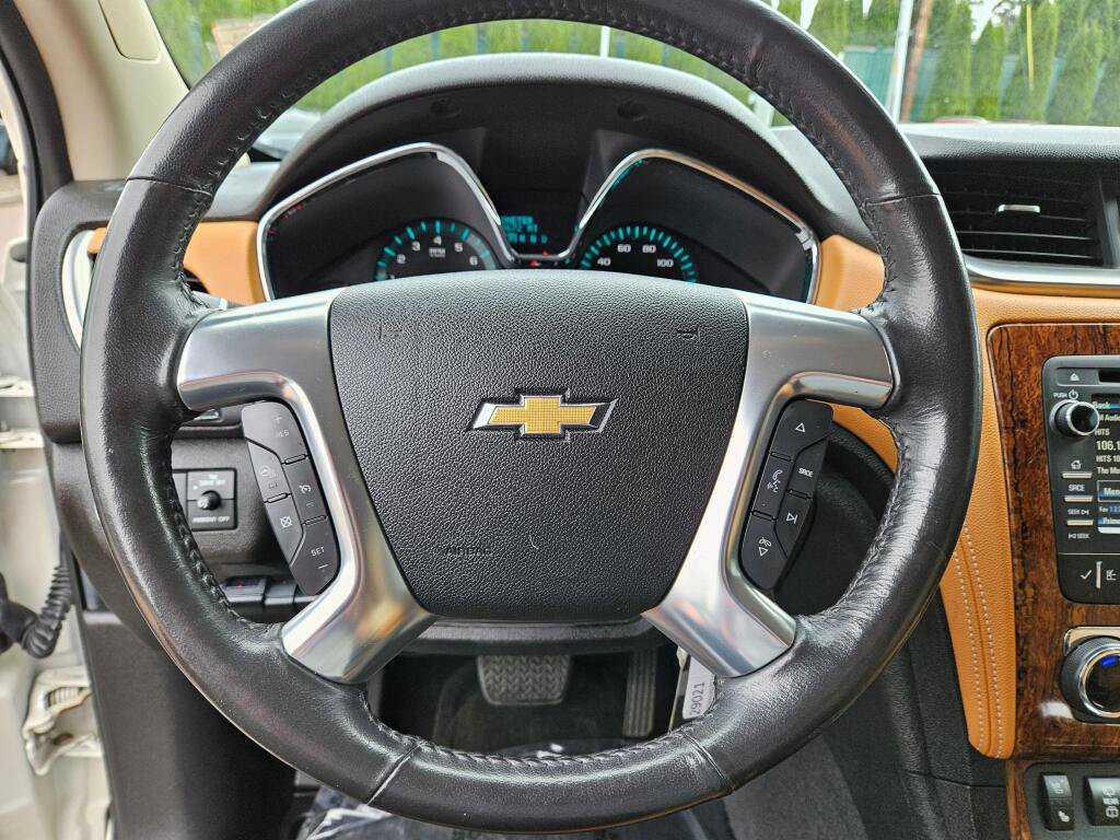 Used 2014 Chevrolet Traverse LTZ AWD/4WD image 23