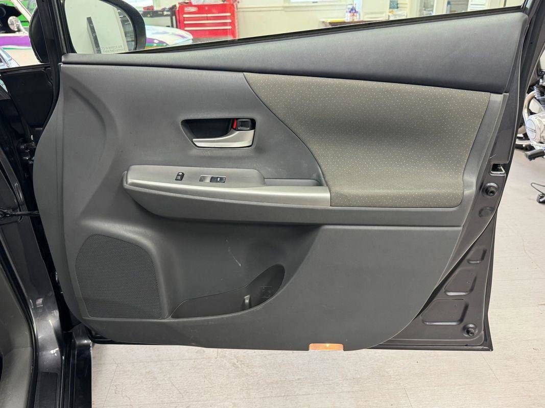 Used 2013 Toyota Prius V Two image 15