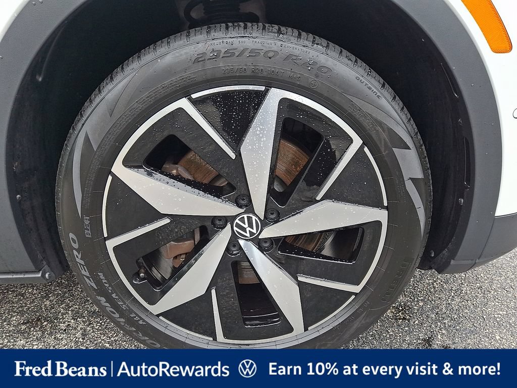 Certified 2025 Volkswagen ID.4 Pro S AWD/4WD image 11