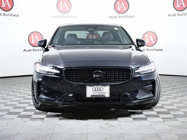 Used 2024 Volvo S60 B5 Plus image 3