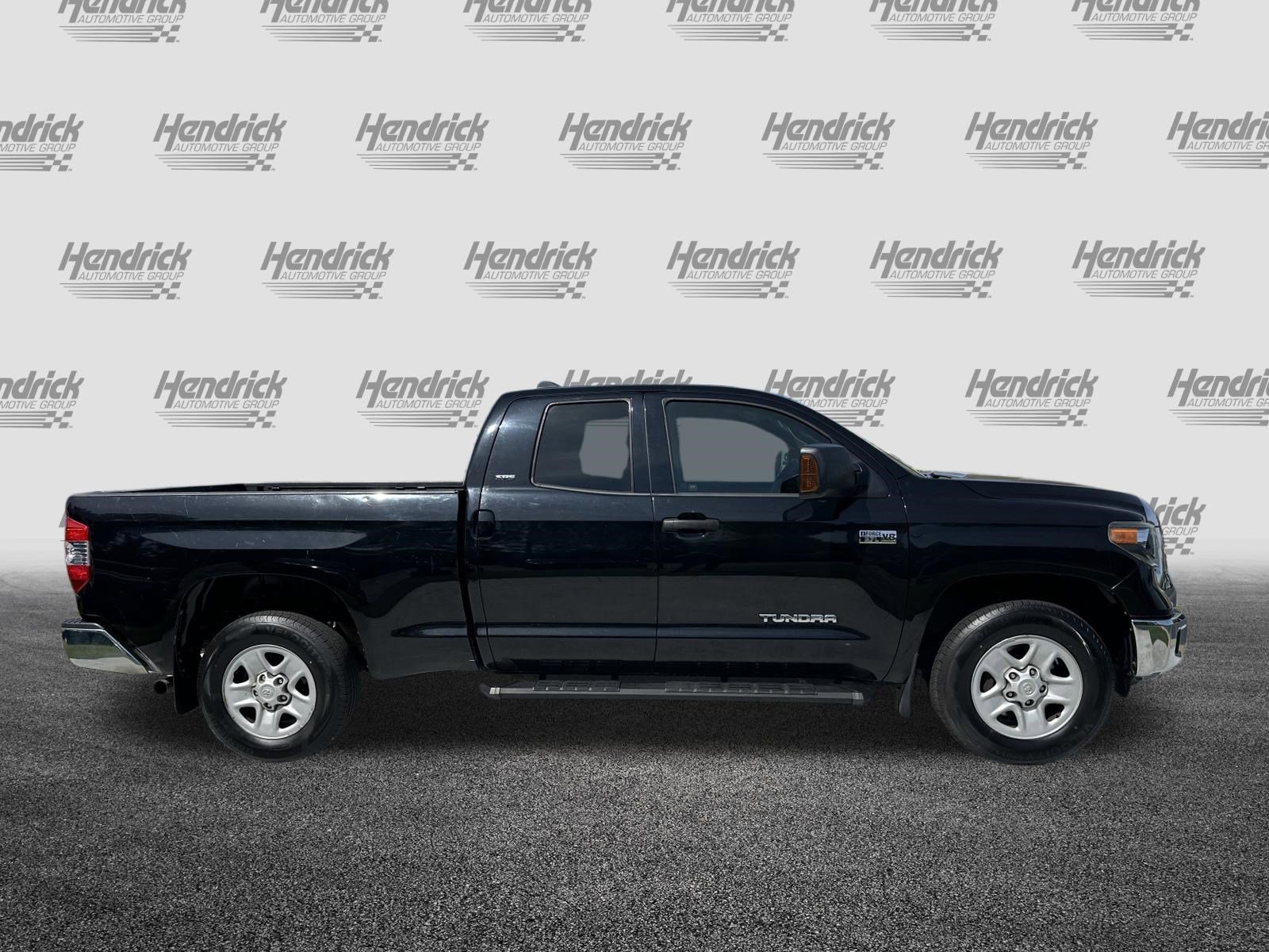 Used 2020 Toyota Tundra SR5 w/ SR5 Upgrade Package RWD image 11