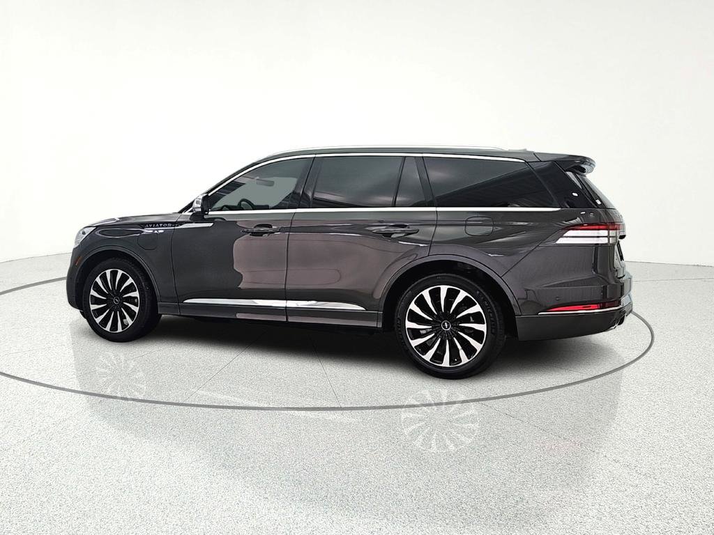 Used 2020 Lincoln Aviator Black Label Grand Touring w/ Class IV Trailer Tow Package image 6