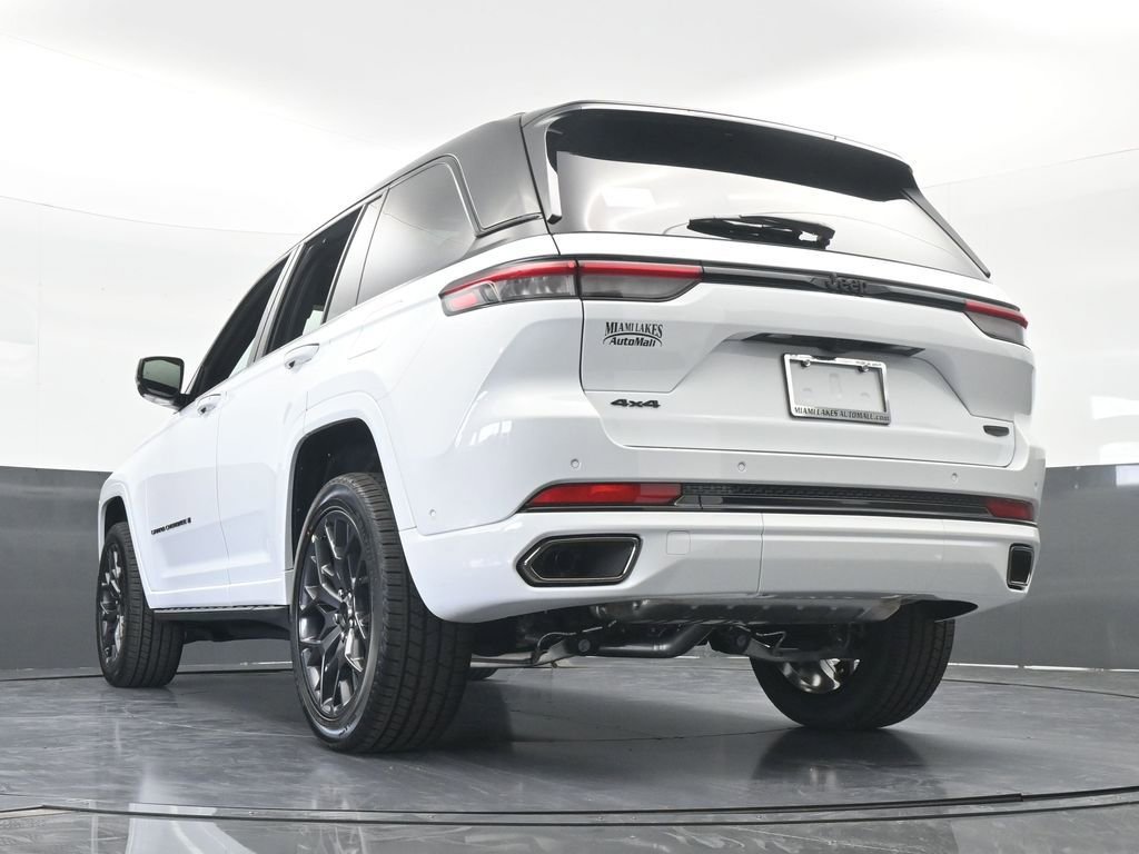 New 2025 Jeep Grand Cherokee Summit image 54