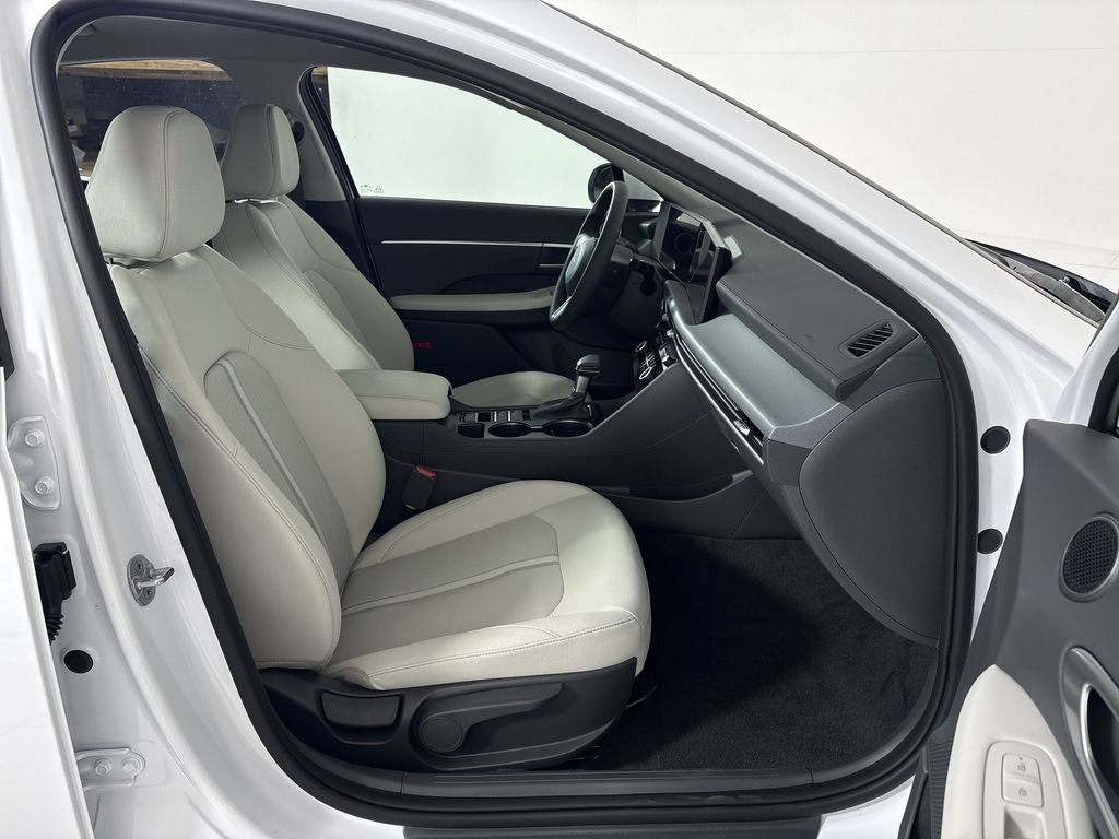 New 2026 Hyundai Sonata SE FWD image 25