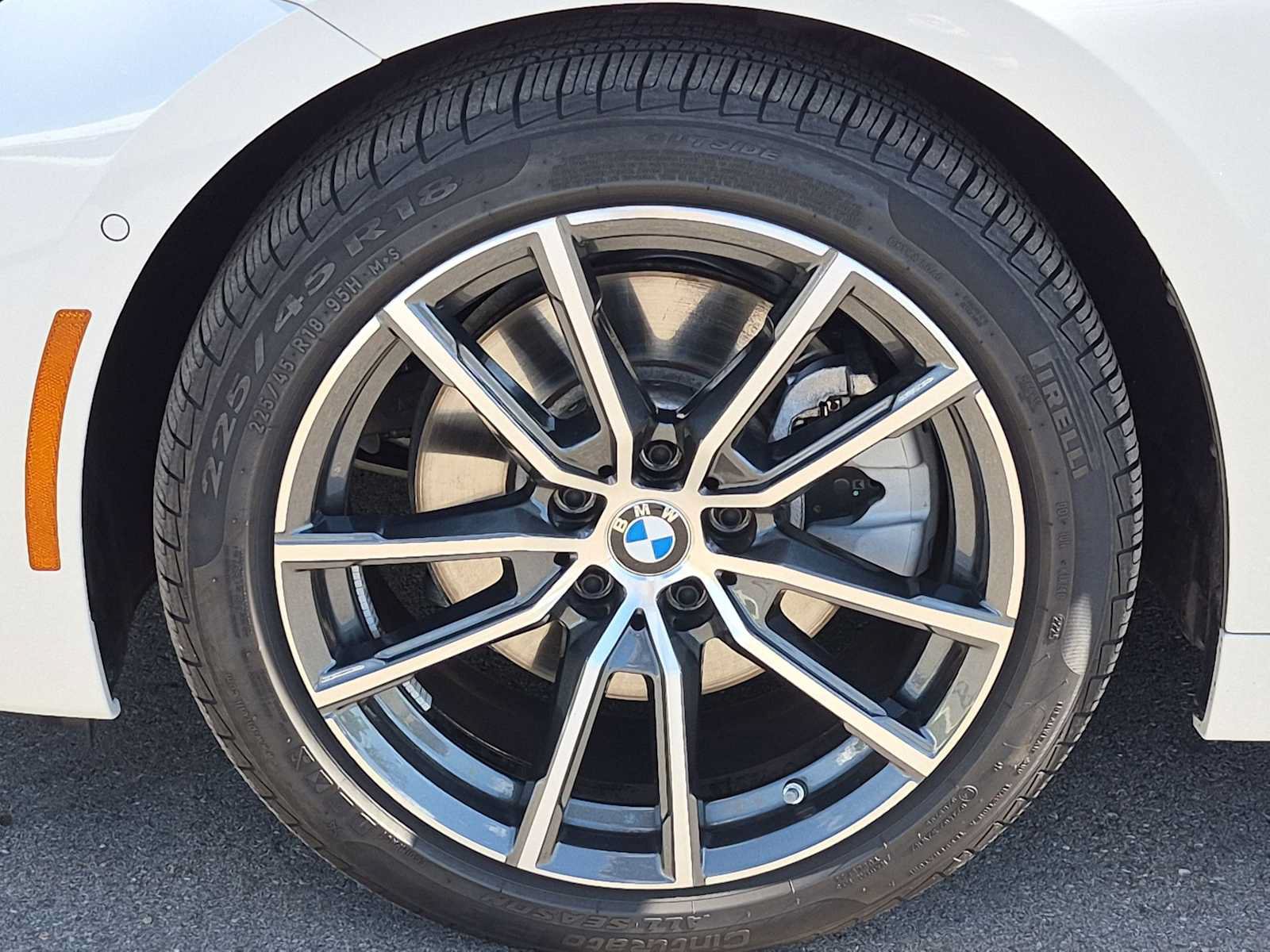 Used 2025 BMW 230i xDrive Coupe w/ Premium Package AWD/4WD image 13