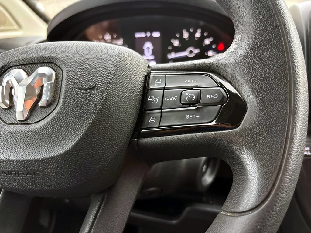 Used 2025 RAM ProMaster 2500 w/ Convenience Group FWD image 16