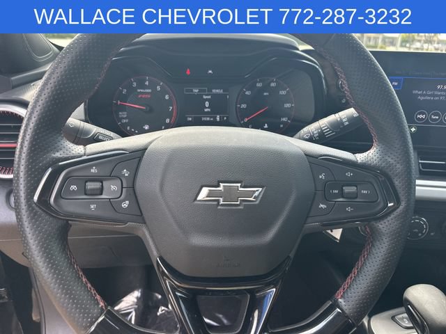Used 2024 Chevrolet Trax RS FWD image 16