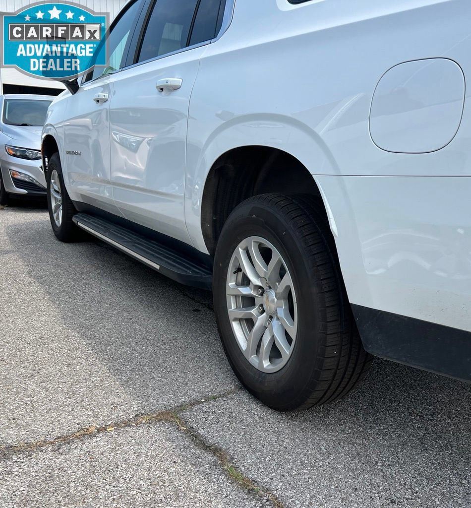 Used 2021 Chevrolet Suburban LT w/ Luxury Package AWD/4WD image 4