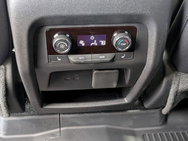 Used 2026 Chevrolet Traverse RS image 11