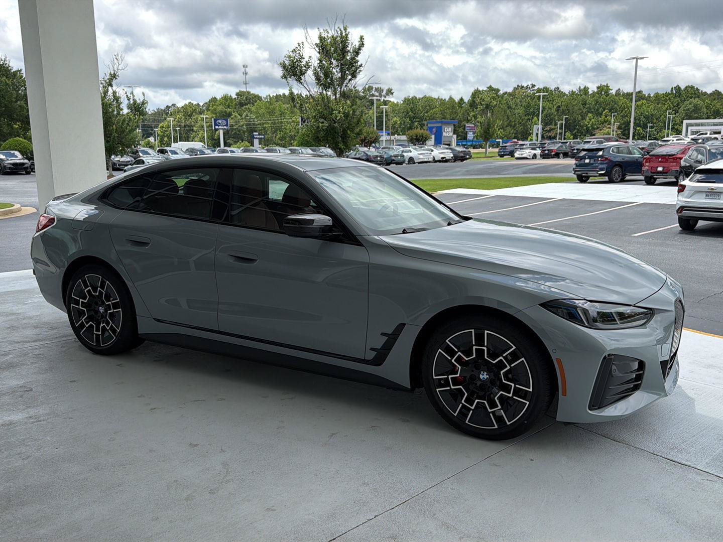 New 2026 BMW i4 eDrive40 w/ M Sport Package RWD image 7