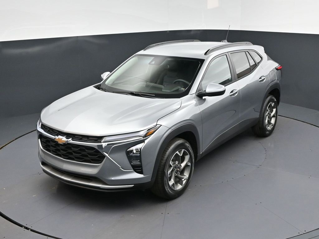 New 2026 Chevrolet Trax LT w/ Driver Confidence Package image 30