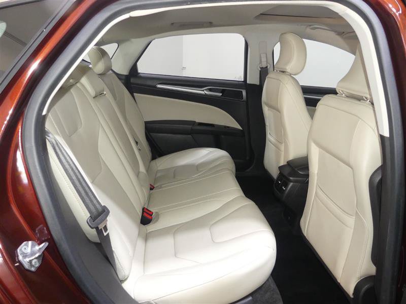 Used 2015 Ford Fusion Titanium FWD image 29