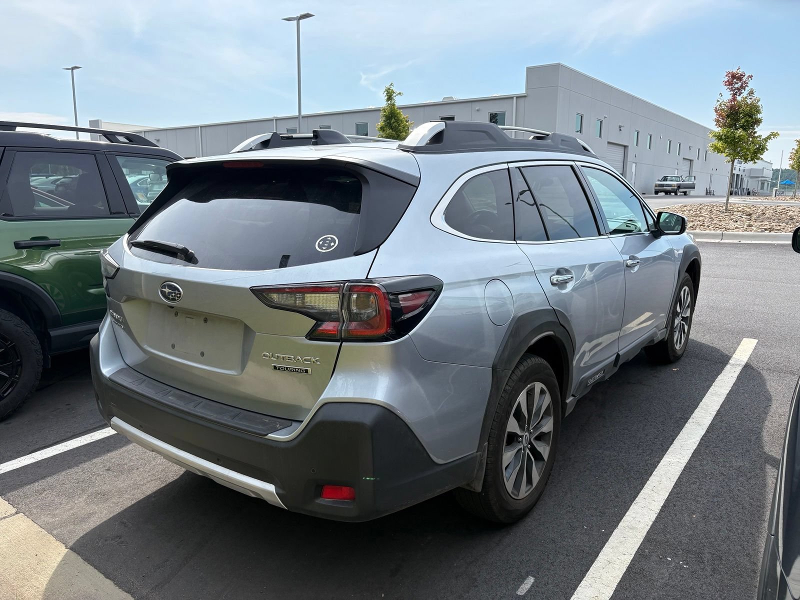 Certified 2025 Subaru Outback Touring w/ Popular Package #2 AWD/4WD image 6