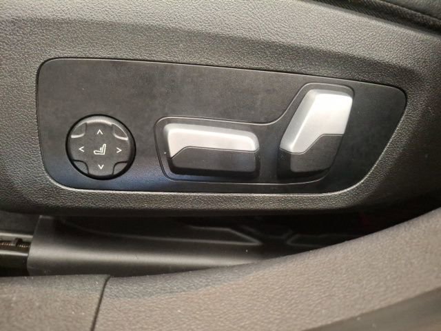 Used 2022 BMW 330i xDrive Sedan w/ Premium Package 2 image 10