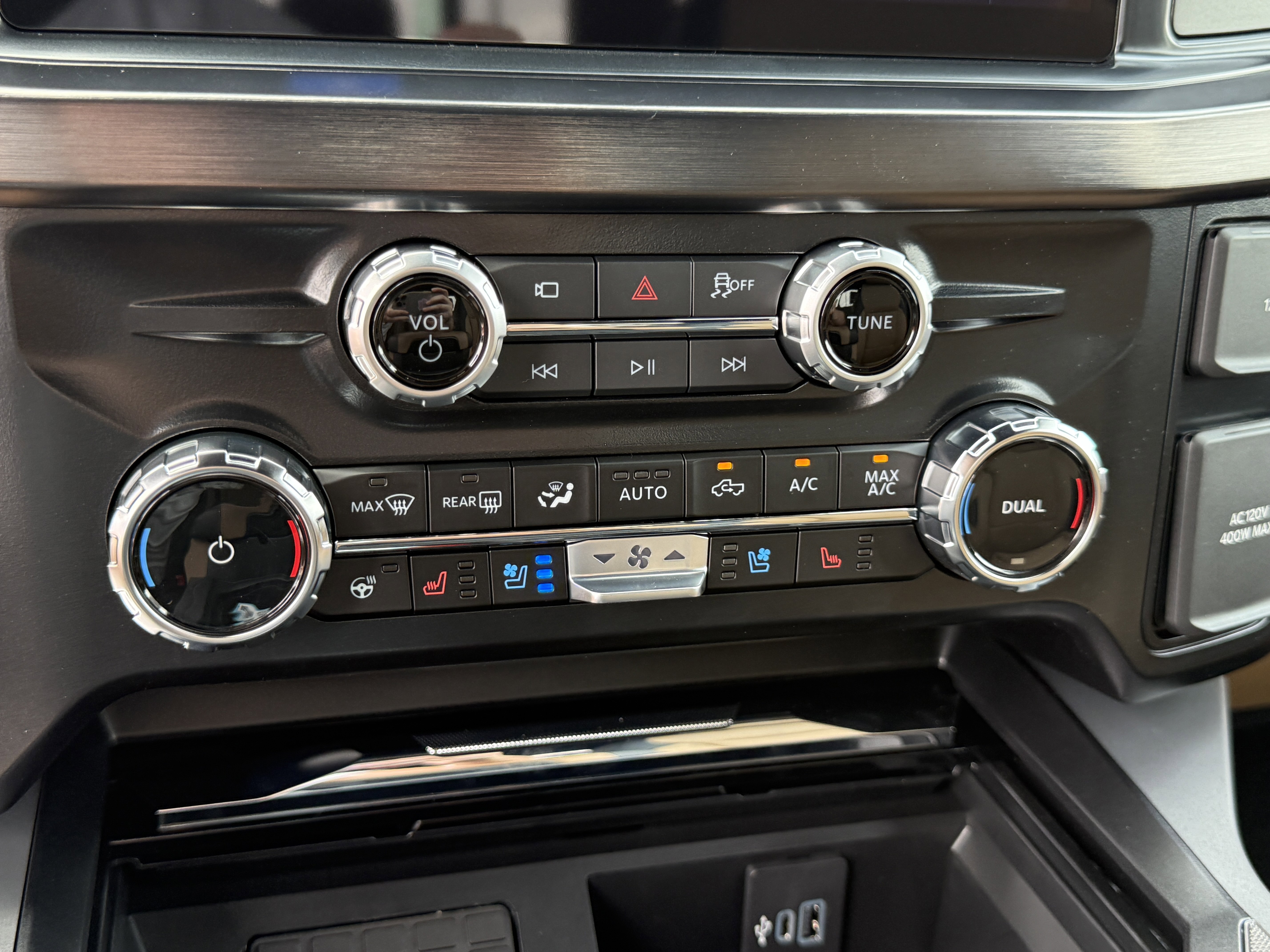 New 2026 Ford F250 Lariat image 22