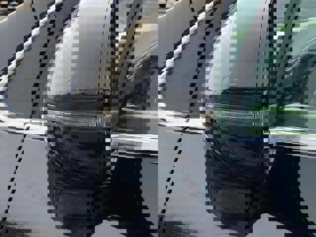 Used 2020 Buick Envision Essence w/ LPO, Cargo Package image 7