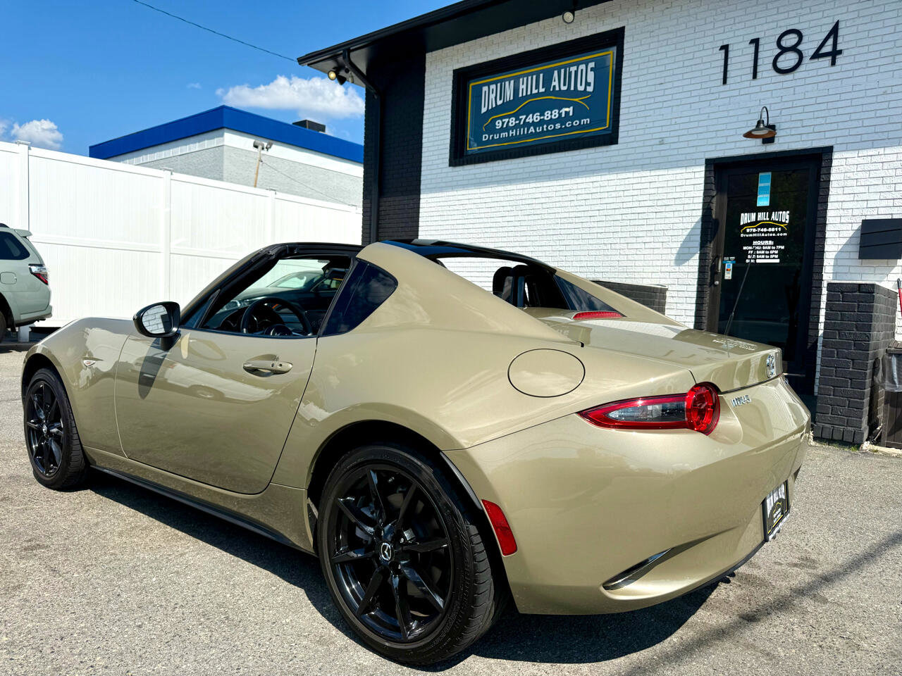 Used 2023 MAZDA MX-5 Miata Club image 4