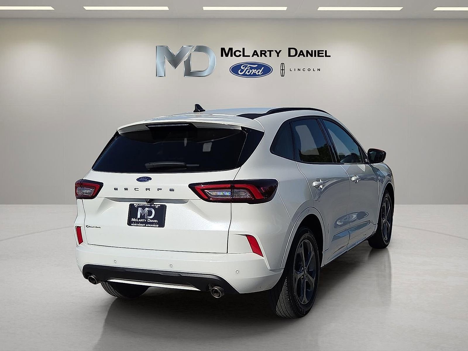 Certified 2023 Ford Escape ST-Line w/ Tech Pack #1 FWD image 5