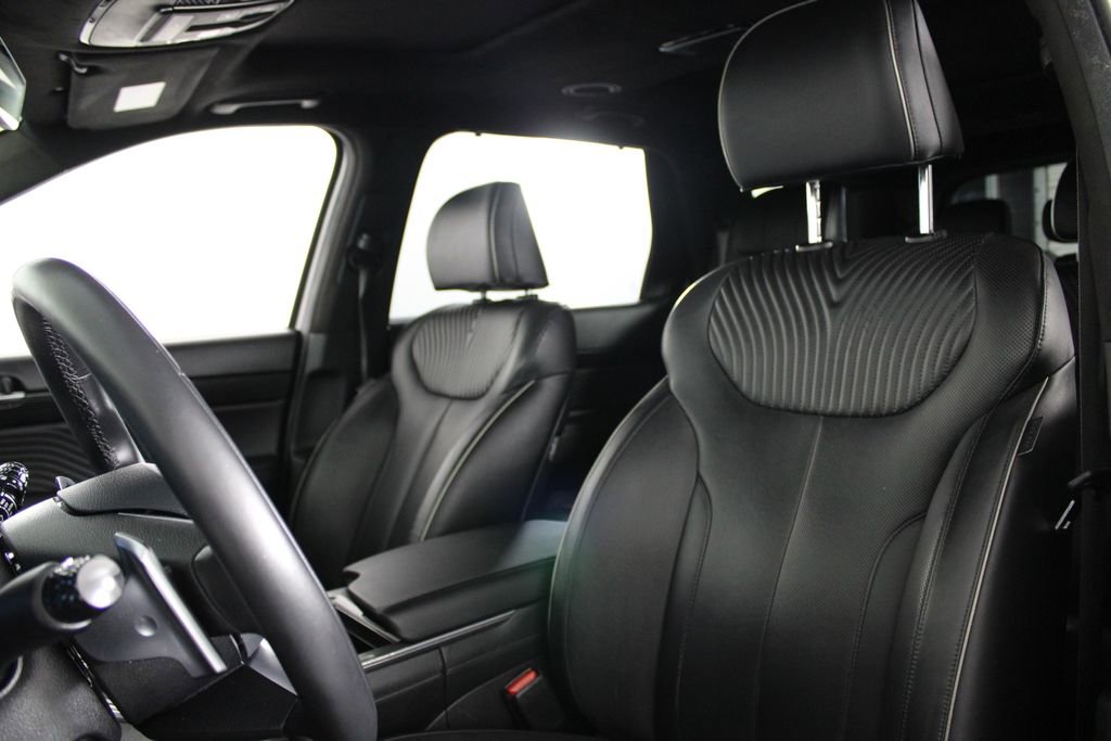 Used 2023 Hyundai Palisade Calligraphy image 19