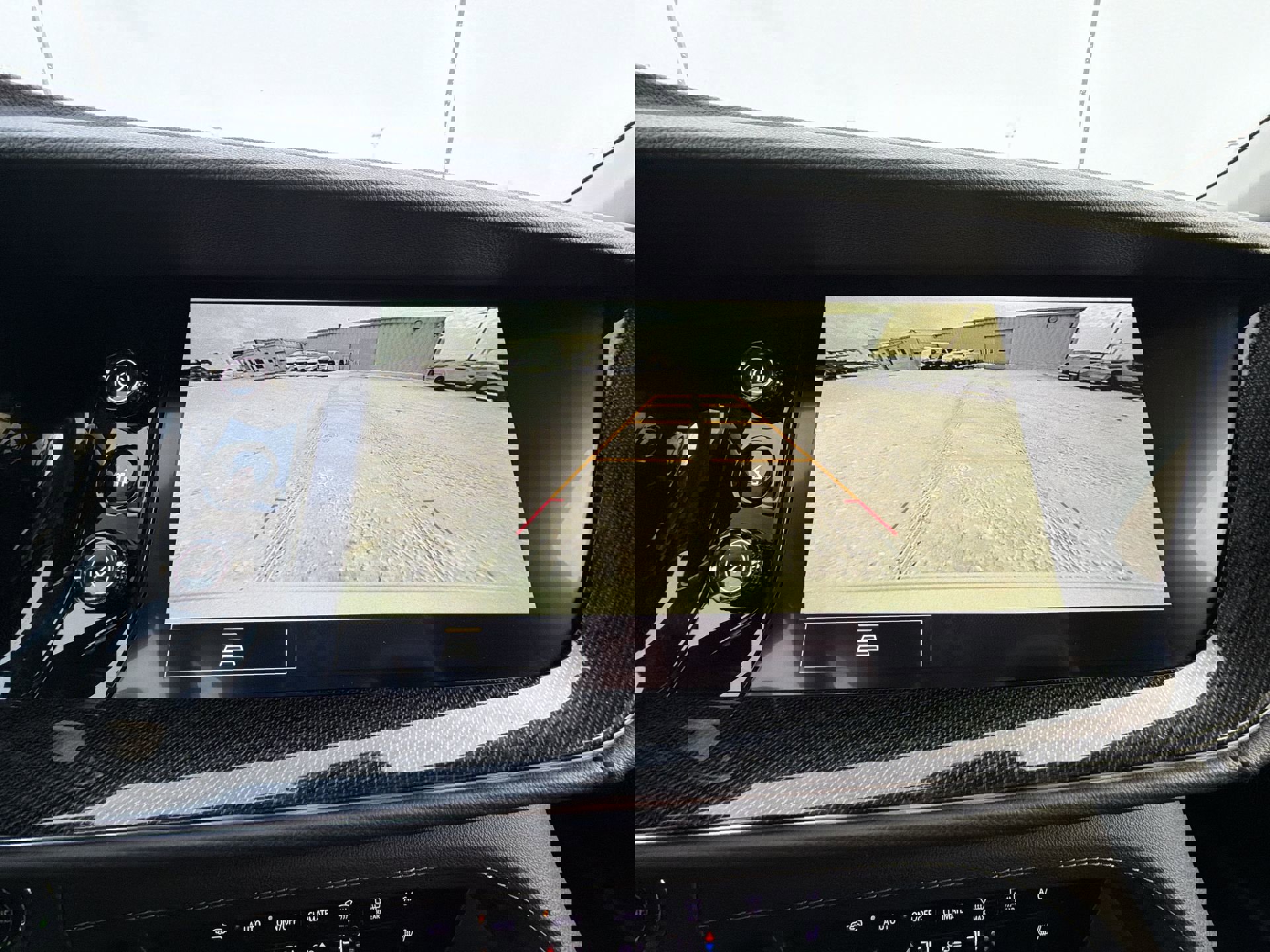 Used 2023 Buick Envision Preferred image 14