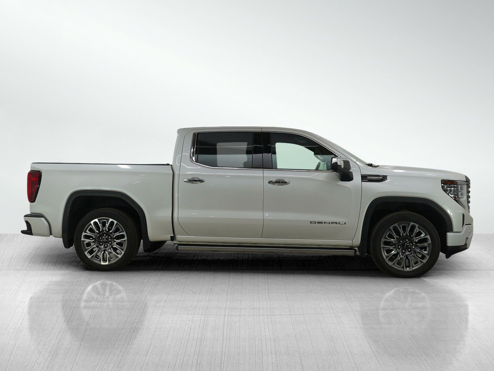 Used 2023 GMC Sierra 1500 Denali Ultimate image 6
