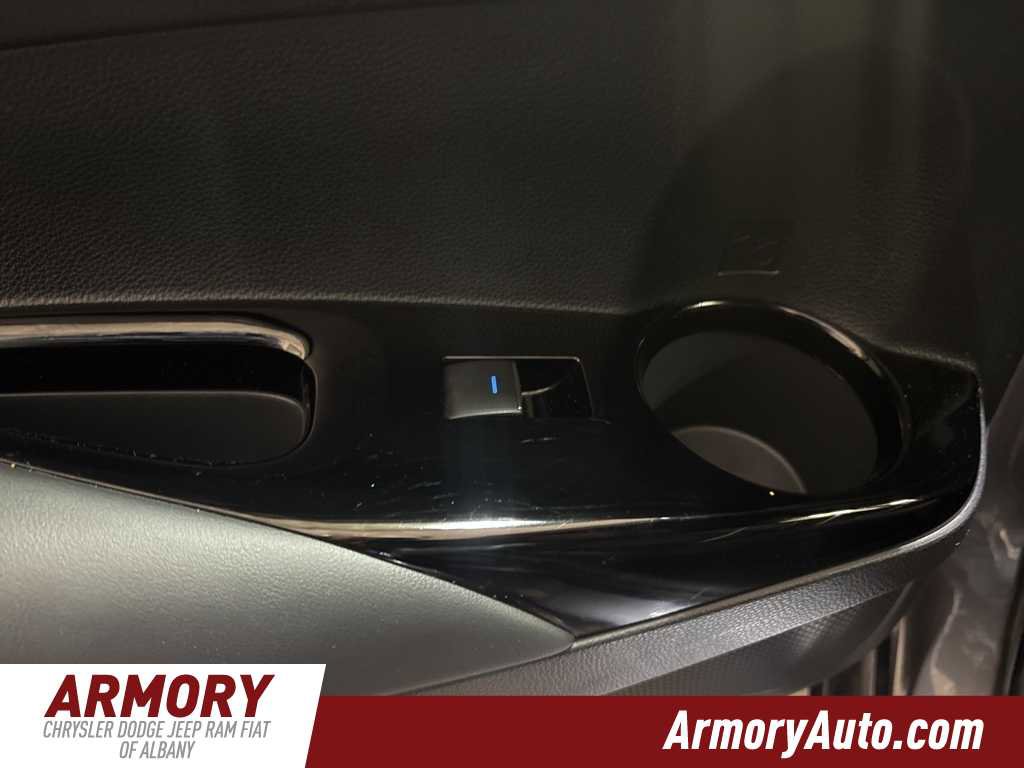 Used 2022 Toyota Corolla SE image 23