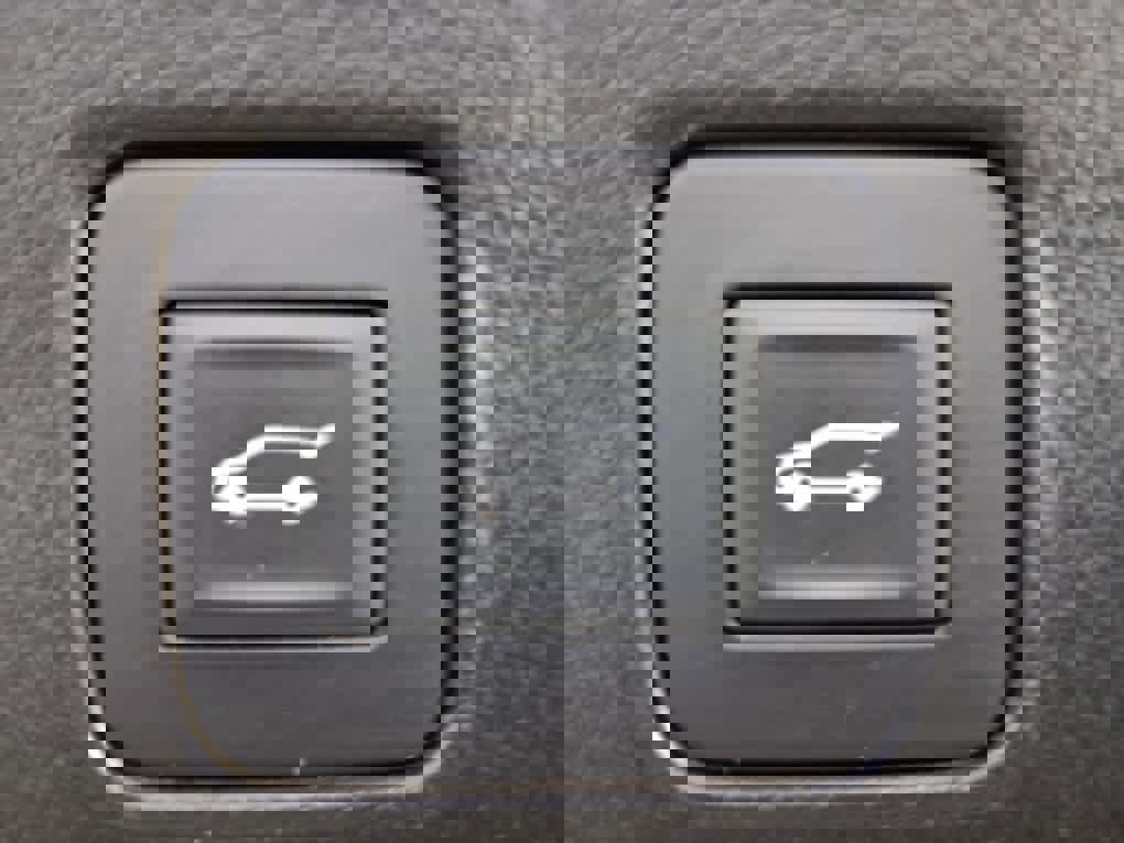 Used 2023 Chevrolet TrailBlazer RS w/ Sun and Liftgate Package image 21