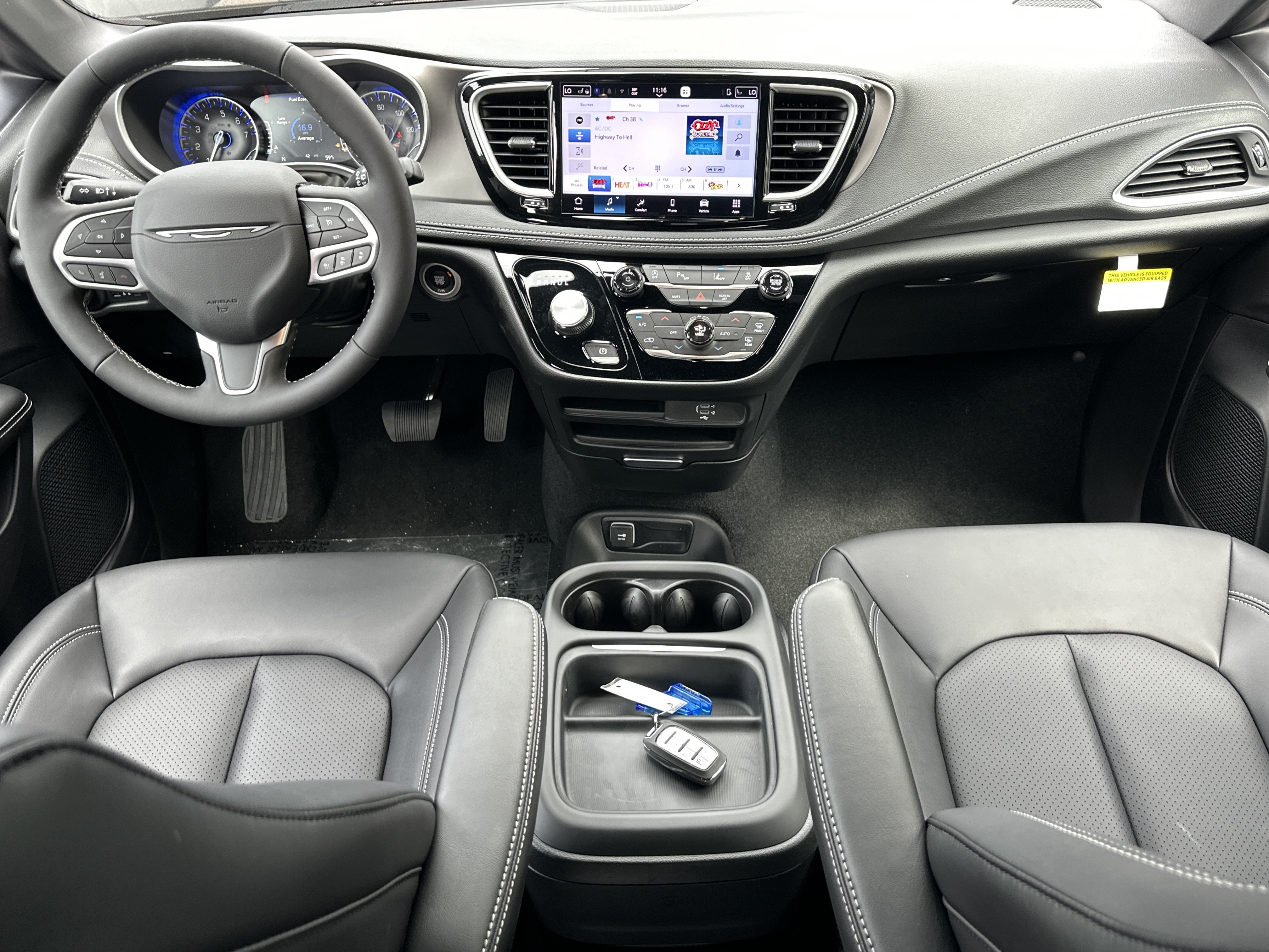 New 2027 Chrysler Pacifica Select AWD/4WD image 28