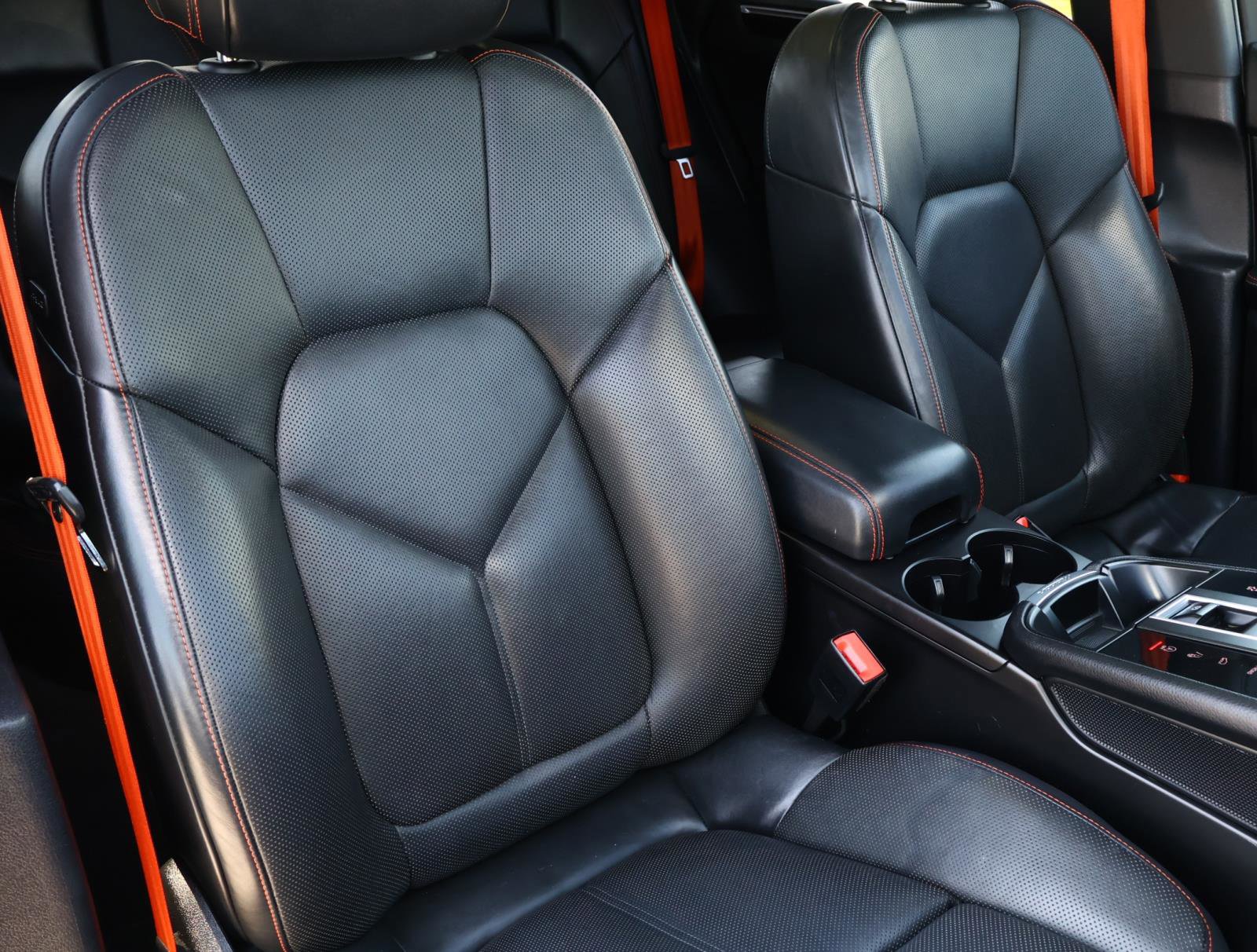 Used 2023 Porsche Macan S image 19