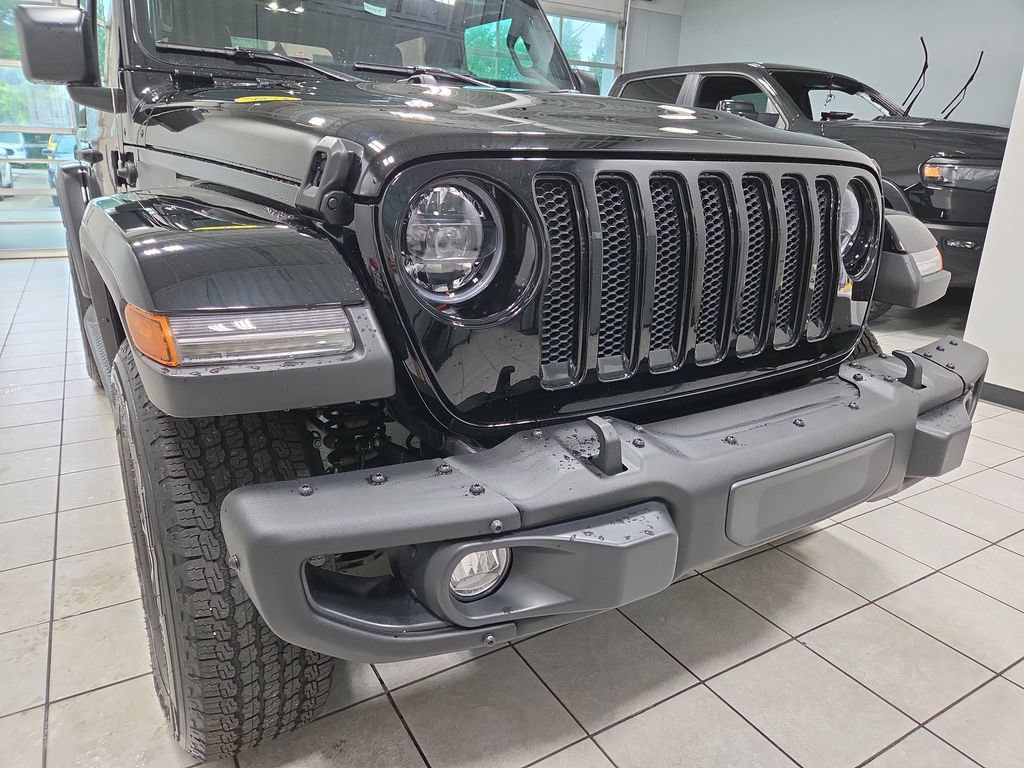 Used 2023 Jeep Wrangler Sport AWD/4WD image 14
